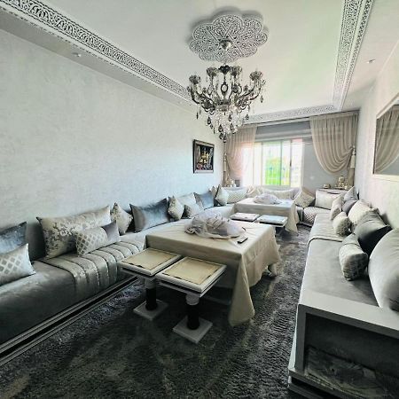 Welcome To Our House Apartment Tangier Bagian luar foto