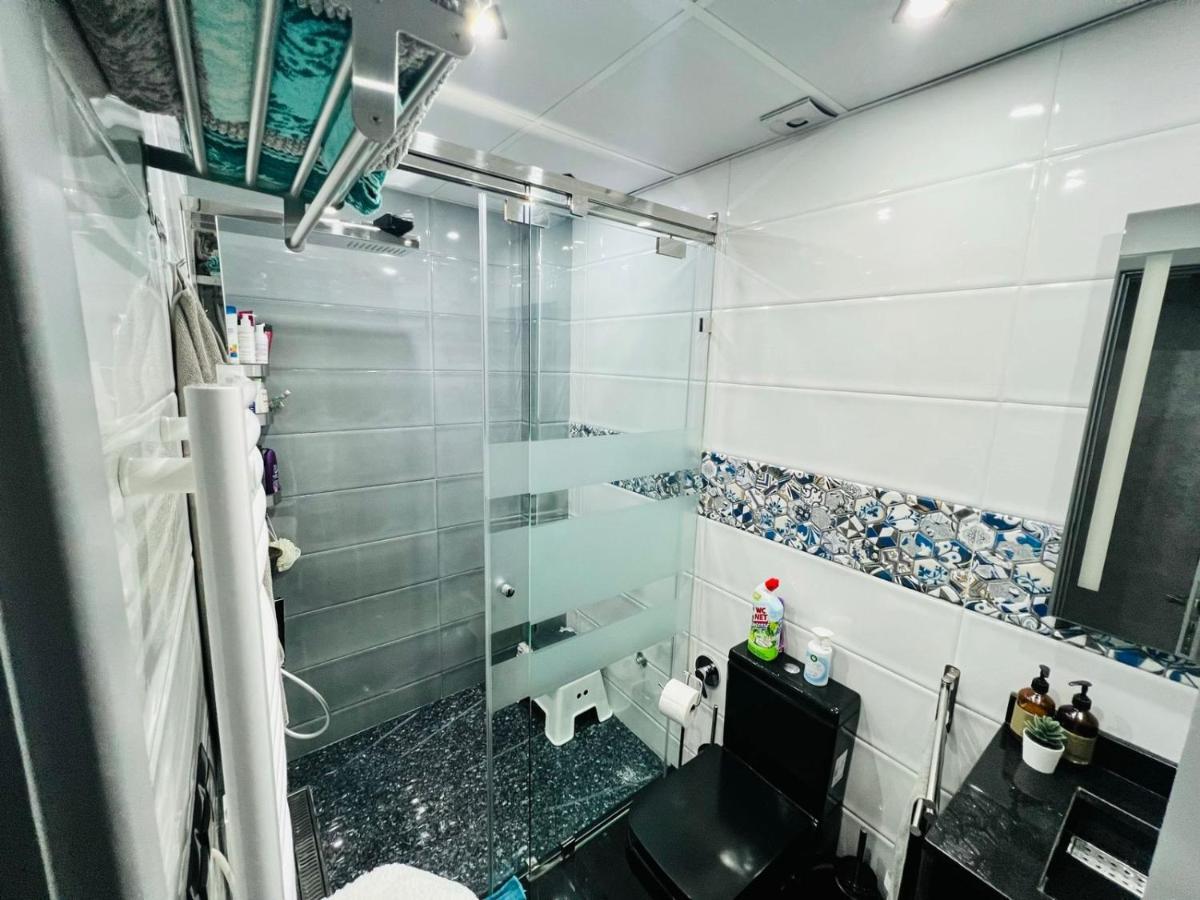Welcome To Our House Apartment Tangier Bagian luar foto